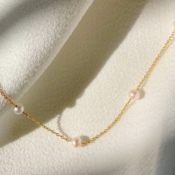 Elegant Gold-filled Chain Necklace with Real Pearls – Timeless Luxury - Picture 4 of 5